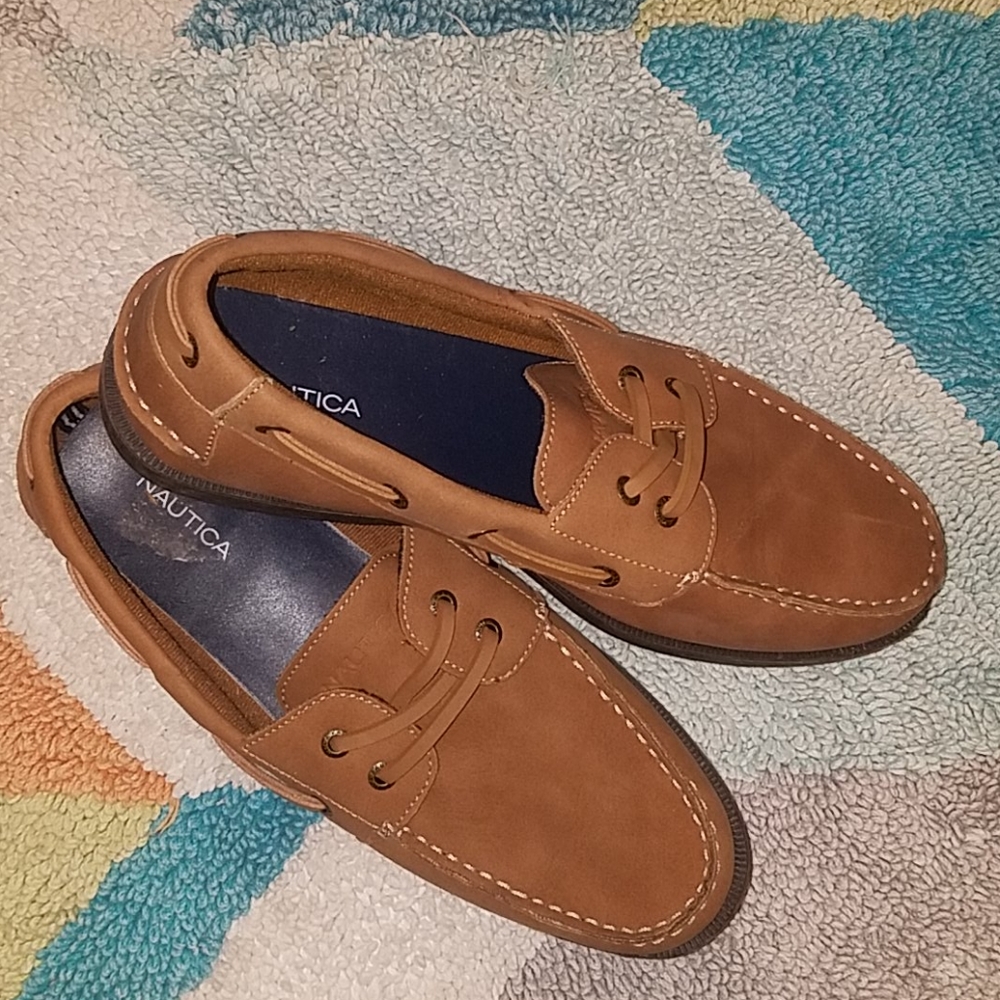Dock sliders shoes